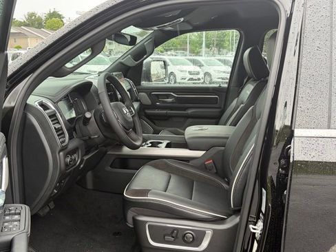 New 2026 RAM 1500 Laramie AWD/4WD image 16
