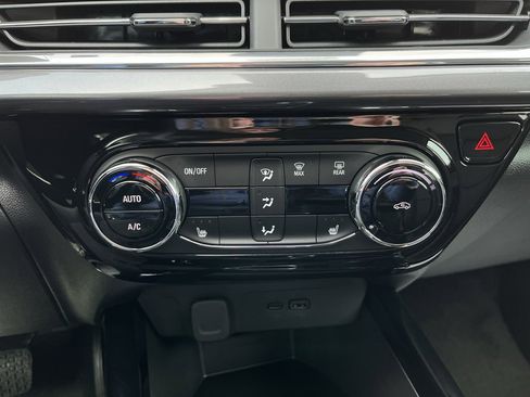 New 2026 Chevrolet Trax ACTIV FWD image 24