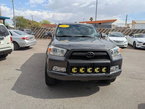 Used 2013 Toyota 4Runner SR5 w/ Premium Pkg w/3rd Row Seat image 18