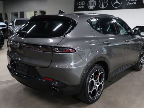 Used 2024 Alfa Romeo Tonale Veloce w/ Active Assist Package image 5