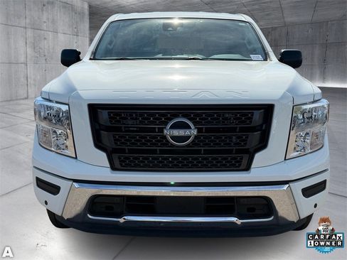 Used 2024 Nissan Titan SV w/ SV Convenience Package image 9