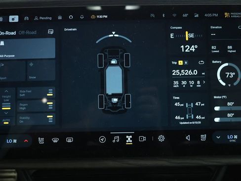 Used 2023 Rivian R1S Adventure image 17