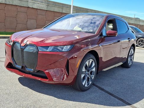 New 2026 BMW iX xDrive45 w/ Premium Package image 2