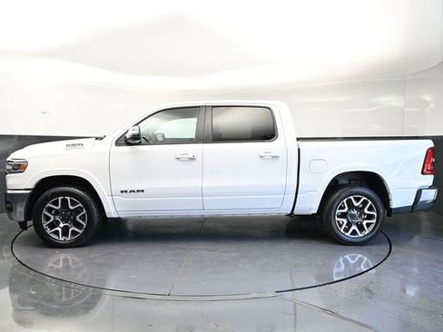 Used 2025 RAM 1500 Laramie AWD/4WD image 8
