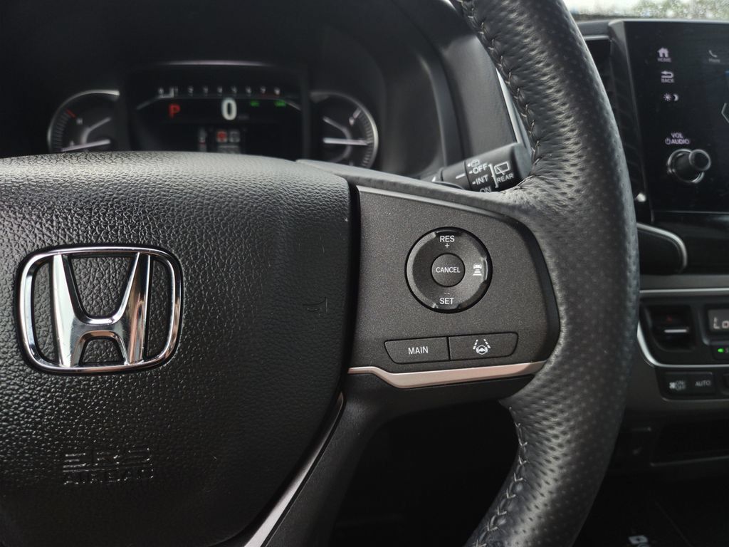 Certified 2025 Honda Passport EX-L image 23