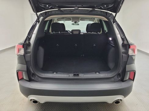 Used 2020 Ford Escape SE image 29