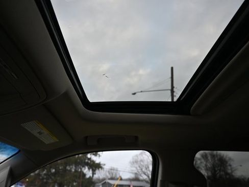 Used 2019 GMC Yukon SLT w/ Open Road Package image 39