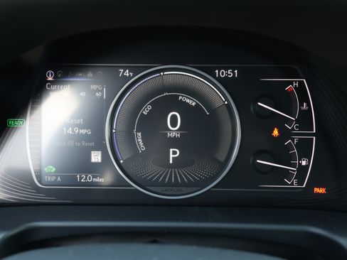 Used 2025 Lexus ES 300h w/ Premium Package FWD image 18