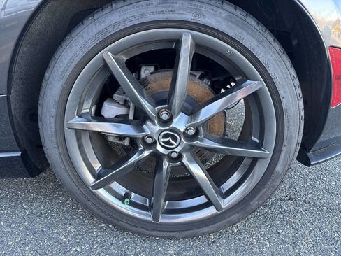 Used 2017 MAZDA MX-5 Miata RF Grand Touring w/ Appearance Package image 21