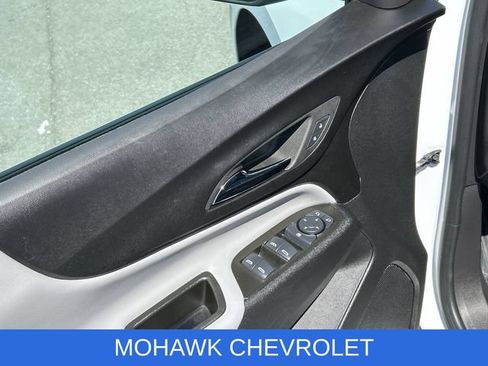 Certified 2024 Chevrolet Equinox LS w/ LS Convenience Package AWD/4WD image 23