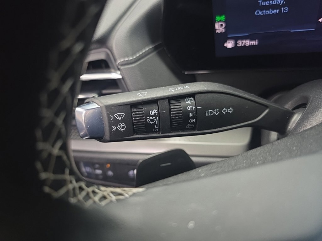 Certified 2026 Chevrolet Traverse LT FWD image 28