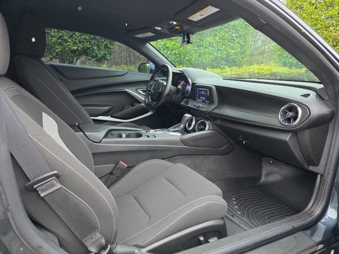 Used 2021 Chevrolet Camaro LT image 30