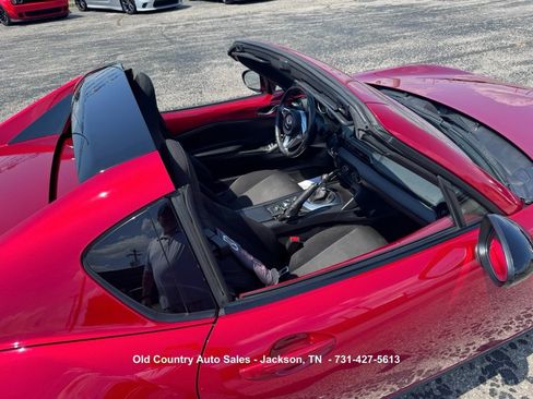 Used 2017 MAZDA MX-5 Miata RF Club RWD image 46