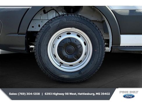 New 2025 Ford Transit 250 Low Roof RWD image 5