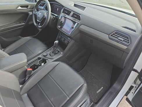 Used 2021 Volkswagen Tiguan SEL image 16