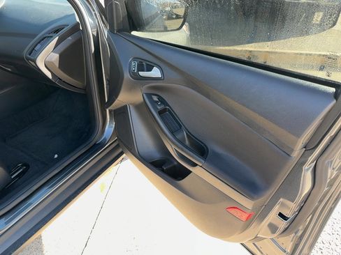 Used 2018 Ford Focus SEL image 13