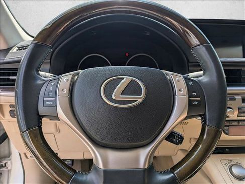 Used 2014 Lexus ES 350 w/ Premium Package FWD image 14