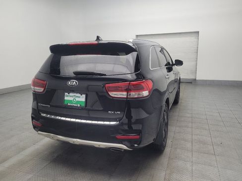 Used 2018 Kia Sorento SX image 9