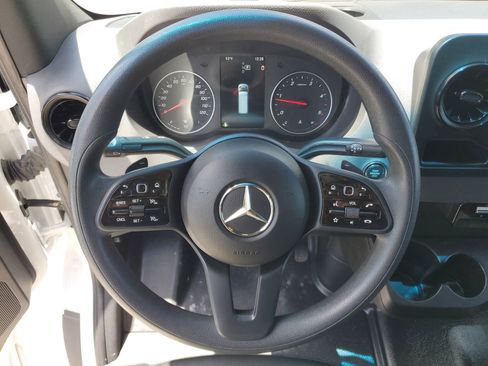 Used 2023 Mercedes-Benz Sprinter 144 Cargo image 18