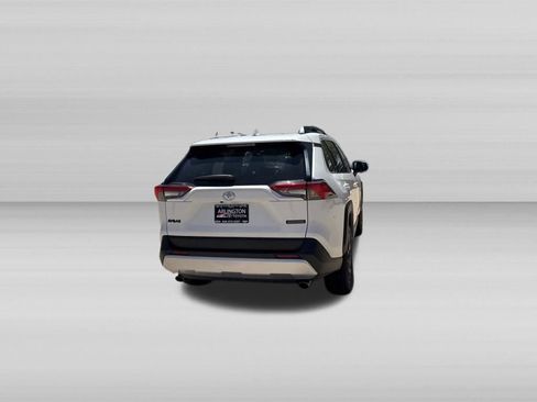 Used 2024 Toyota RAV4 Adventure AWD/4WD image 6