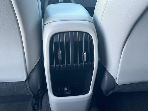Certified 2025 Hyundai Kona SEL AWD/4WD image 18