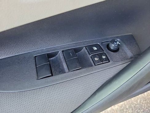 Used 2024 Toyota Corolla LE image 14