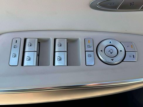 New 2026 Genesis GV70 2.5T Select image 16