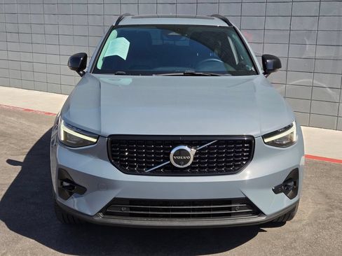 Used 2023 Volvo XC40 B5 Ultimate w/ Climate Package AWD/4WD image 8