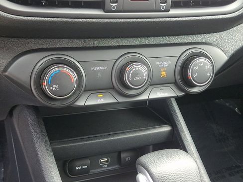 Certified 2024 Kia Forte LXS FWD image 15