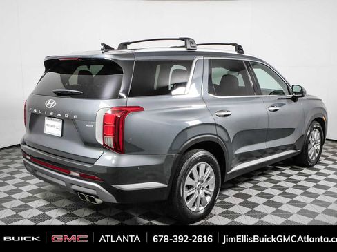 Used 2023 Hyundai Palisade SEL AWD/4WD image 3
