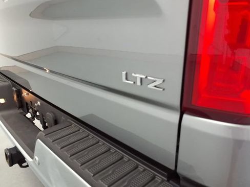 Used 2026 Chevrolet Silverado 1500 LTZ AWD/4WD image 11
