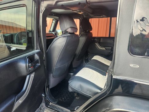 Used 2013 Jeep Wrangler Unlimited Sport AWD/4WD image 15