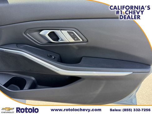 Used 2023 BMW 330i Sedan w/ M Sport Package RWD image 9