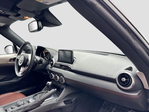 Used 2023 MAZDA MX-5 Miata Grand Touring w/ Weather Package image 14