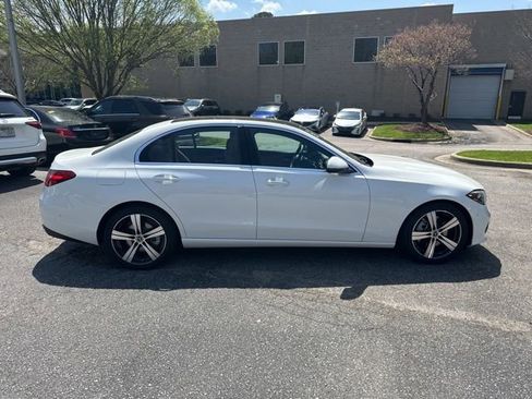 Used 2025 Mercedes-Benz C 300 4MATIC Sedan image 4