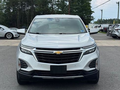 Used 2022 Chevrolet Equinox LT w/ Driver Convenience Package FWD image 3