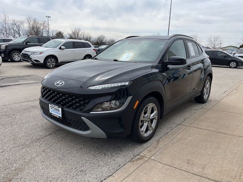 Used 2023 Hyundai Kona SEL w/ Convenience Package AWD/4WD image 2