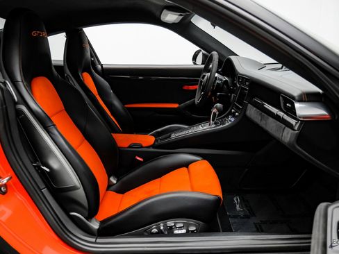Used 2016 Porsche 911 GT3 RS image 43