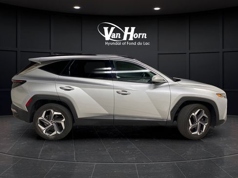Used 2023 Hyundai Tucson Limited AWD/4WD image 2