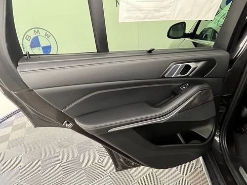 Used 2023 BMW X5 xDrive40i w/ Executive Package image 23