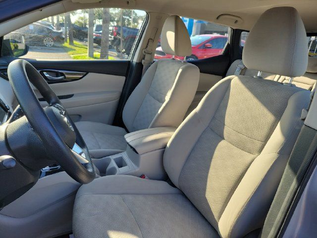 Used 2020 Nissan Rogue Sport SV AWD/4WD image 19