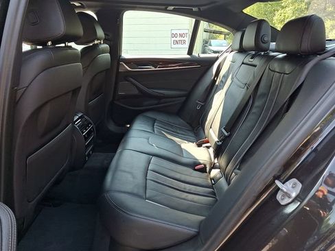 Used 2018 BMW 530i xDrive AWD/4WD image 11