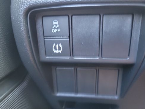 Used 2018 Honda CR-V LX image 30