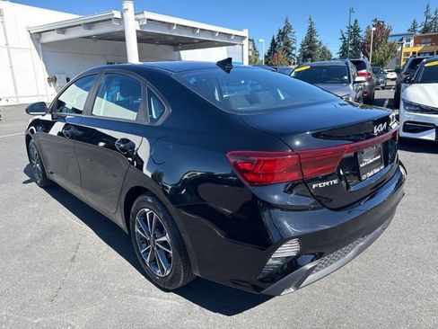 Certified 2024 Kia Forte LXS FWD image 8