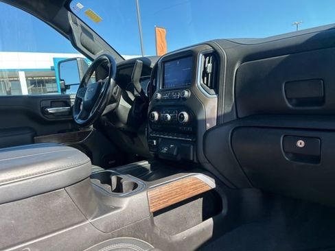 Used 2023 Chevrolet Silverado 3500 High Country image 34
