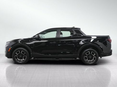 Used 2024 Hyundai Santa Cruz SE AWD/4WD image 2