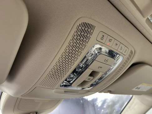 Used 2020 Mercedes-Benz GLE 350 4MATIC image 36