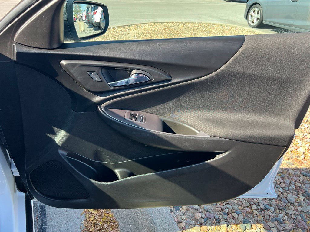 Used 2022 Chevrolet Malibu LS FWD image 25