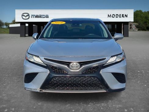 Used 2018 Toyota Camry XSE FWD image 7
