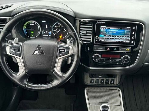 Used 2019 Mitsubishi Outlander GT image 12